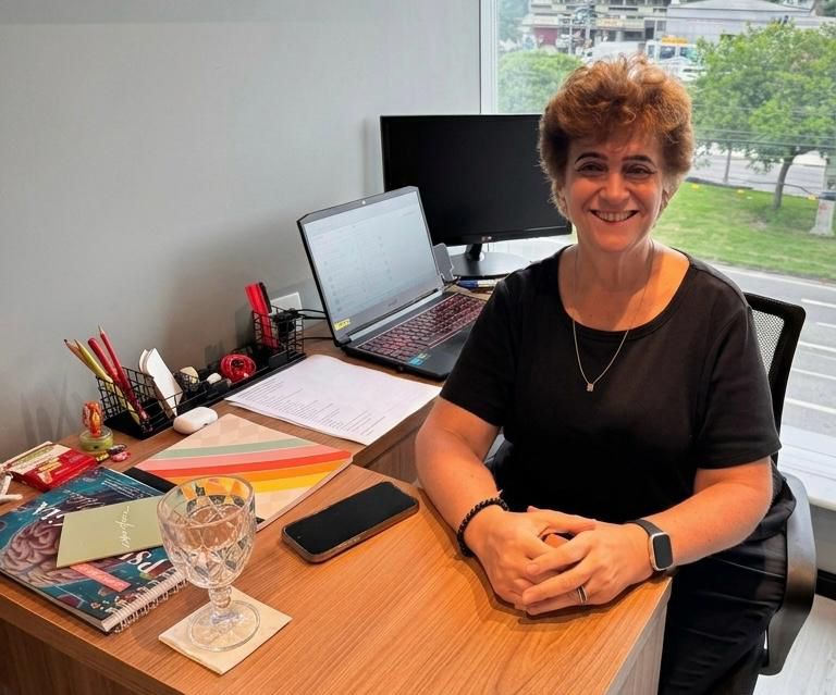 Ana Ferguson — Psicanalista